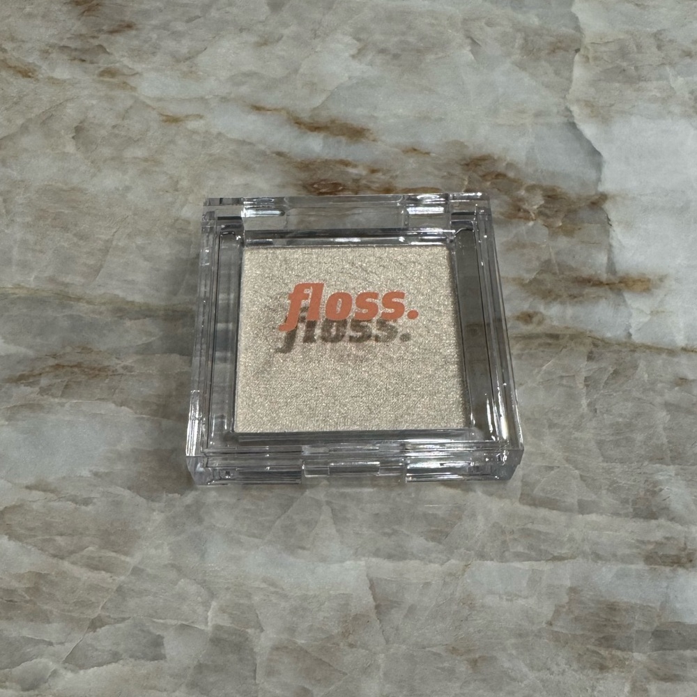 Floss. Brighten Up Highlighter